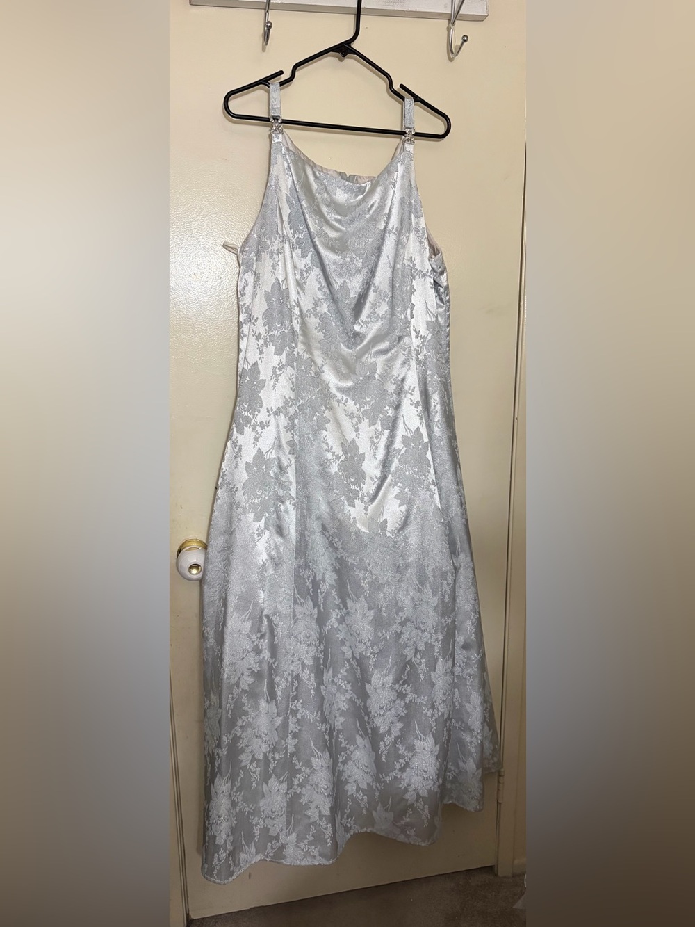 90’s Vintage Onyx Nights Y2K Silver Satin Lace Slip Formal Gown Size 20W